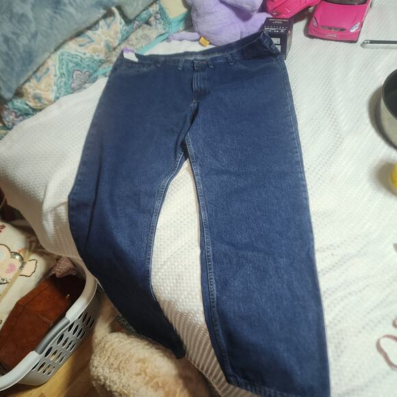 WRANGLER NWT MEBS SZ 44 x 32 RELAXED FIT DENIM BLUE JEANS - Picture 1 of 10